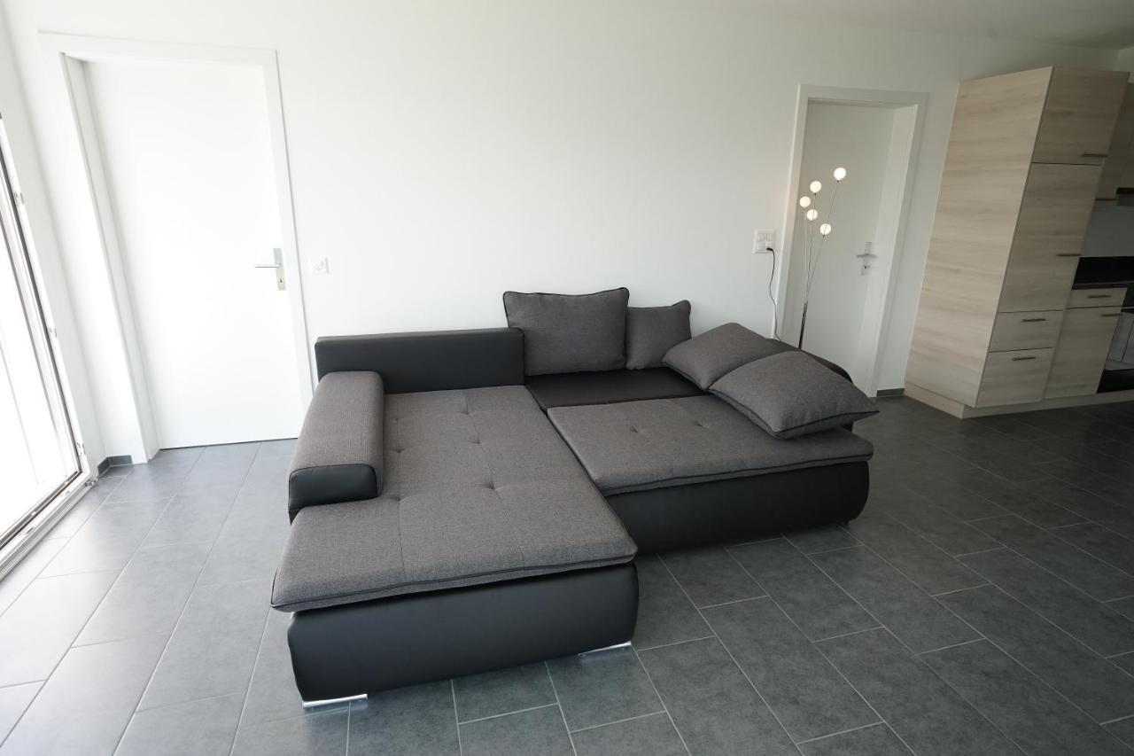 Clasgieri - 3-Zimmer-Ferienwohnung Fuer 4 - 6 Personen, 65M2 Falera Exteriör bild